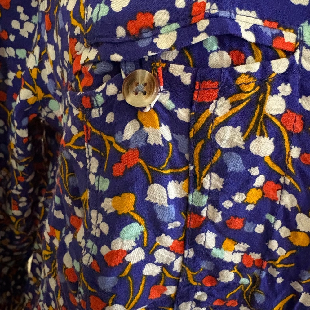 Conversations by Anthropologie Blue Flower Colloquial Button Down Shirt Size 8 - Picture 8 of 12
